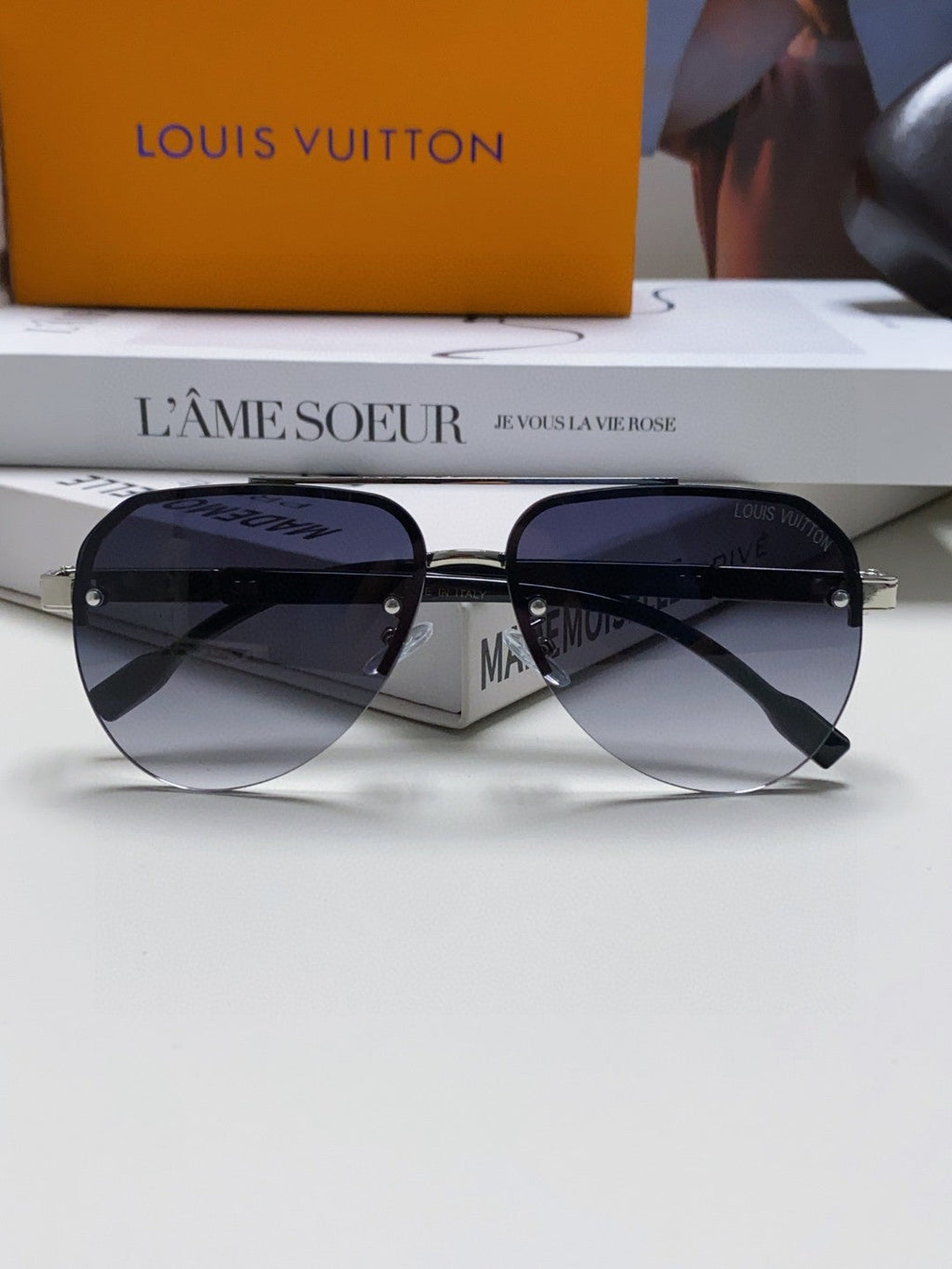LOUIS VUITTON PILOT SUNGLASSES 582590 IN SILVER METAL GREY SMOKE LENSES