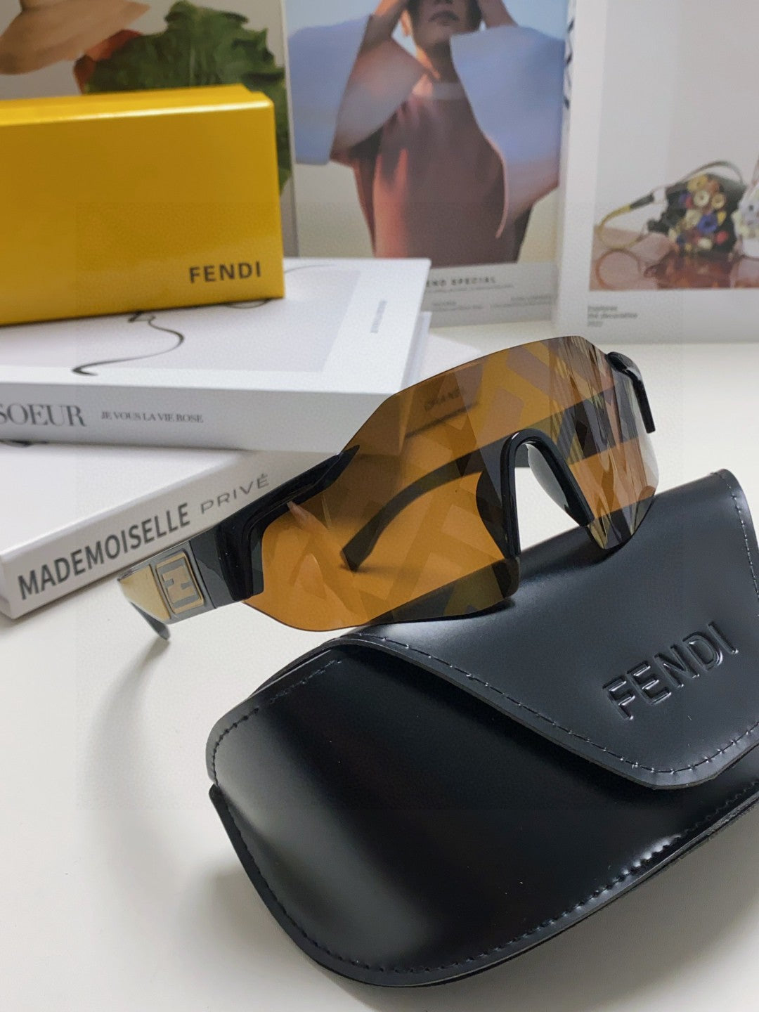 FENDI FF SQUARED VISOR FRAME SUNGLASSES 557144 IN ACETATE