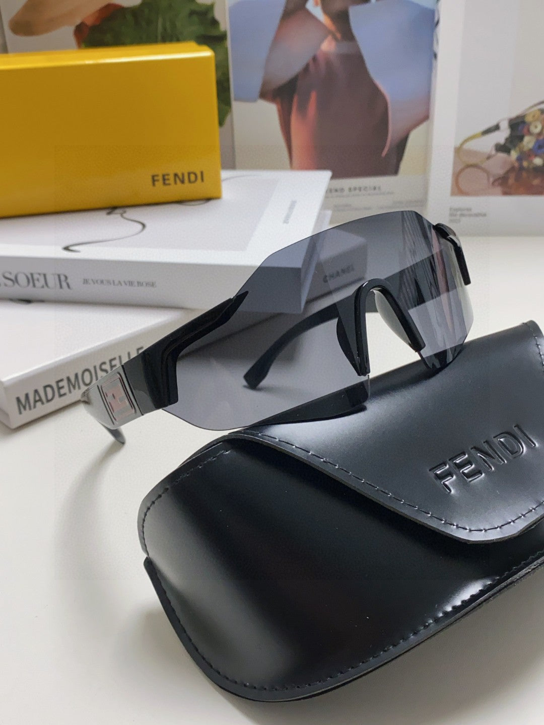 FENDI FF SQUARED VISOR FRAME SUNGLASSES 557144 IN ACETATE
