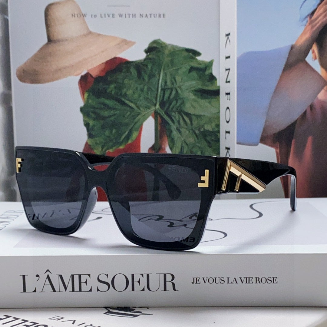 FENDI ROMA SQUARE FRAME SUNGLASSES 557153 IN ACETATE
