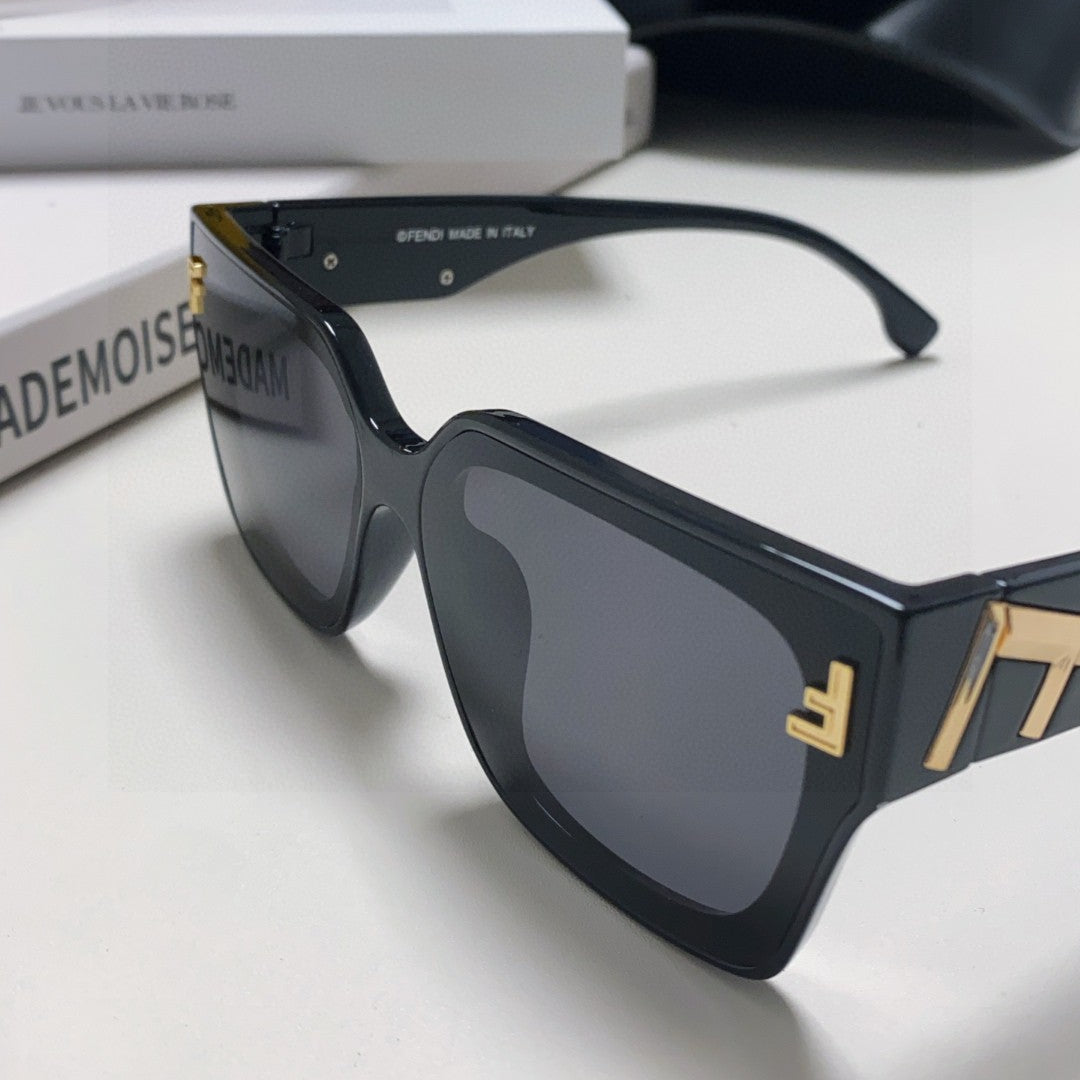 FENDI ROMA SQUARE FRAME SUNGLASSES 557153 IN ACETATE