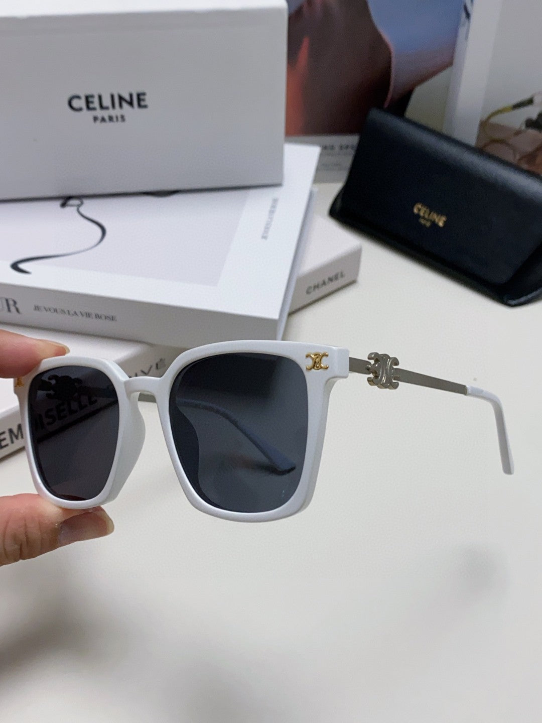 CELINE TRIOMPHE SUNGLASSES 497817 IN WHITE METAL BLACK LENSES