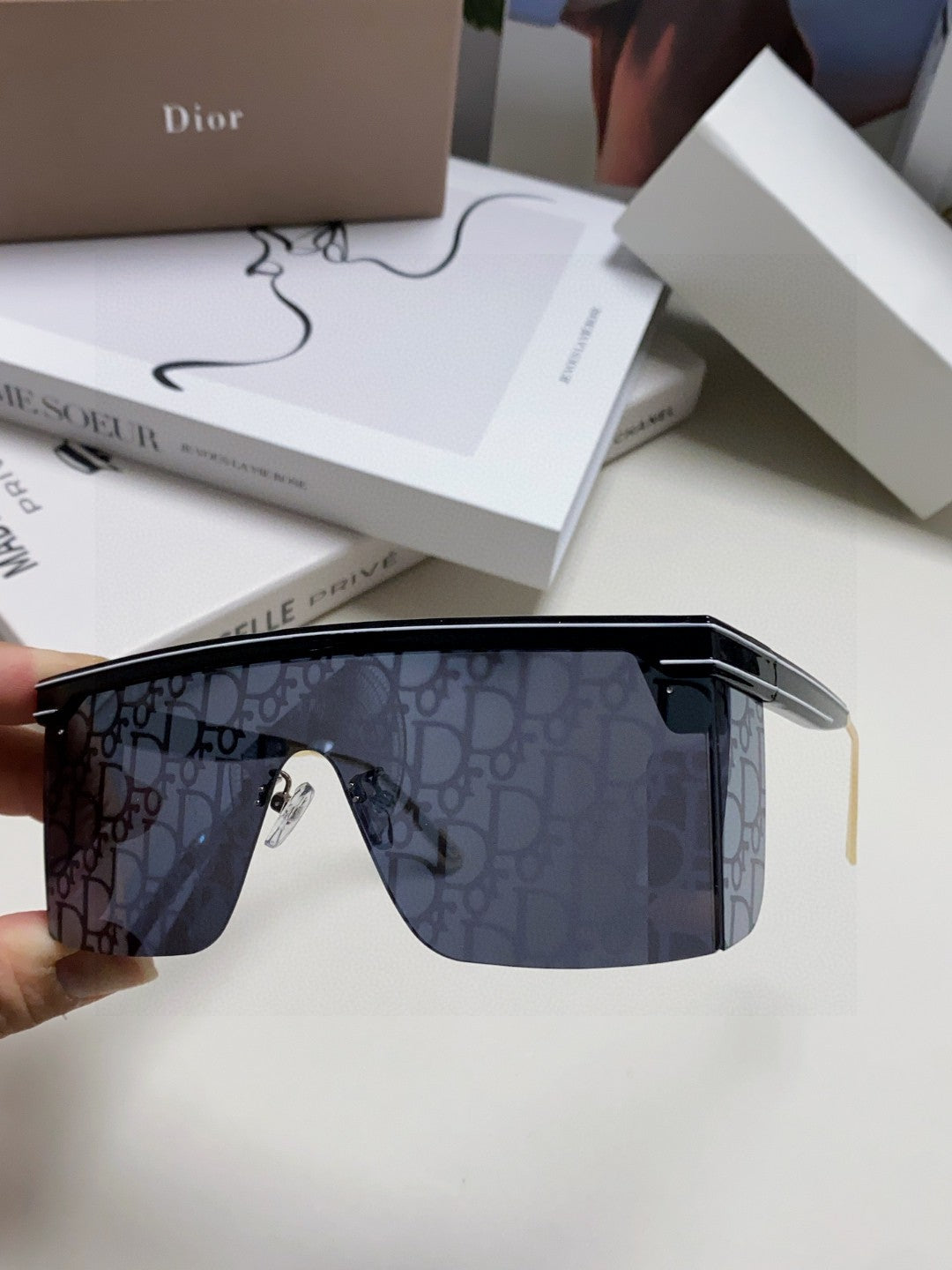 DIOR OBLIQUE SUNGLASSES CLUB M1U IN BLACK ACETATE