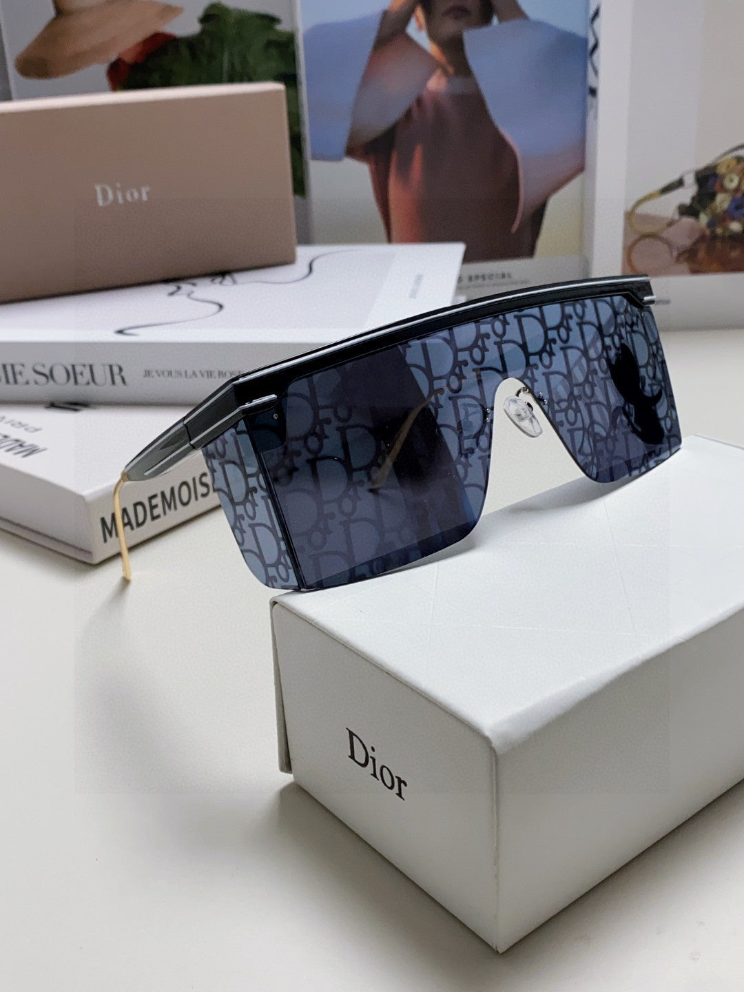 DIOR OBLIQUE SUNGLASSES CLUB M1U IN BLACK ACETATE