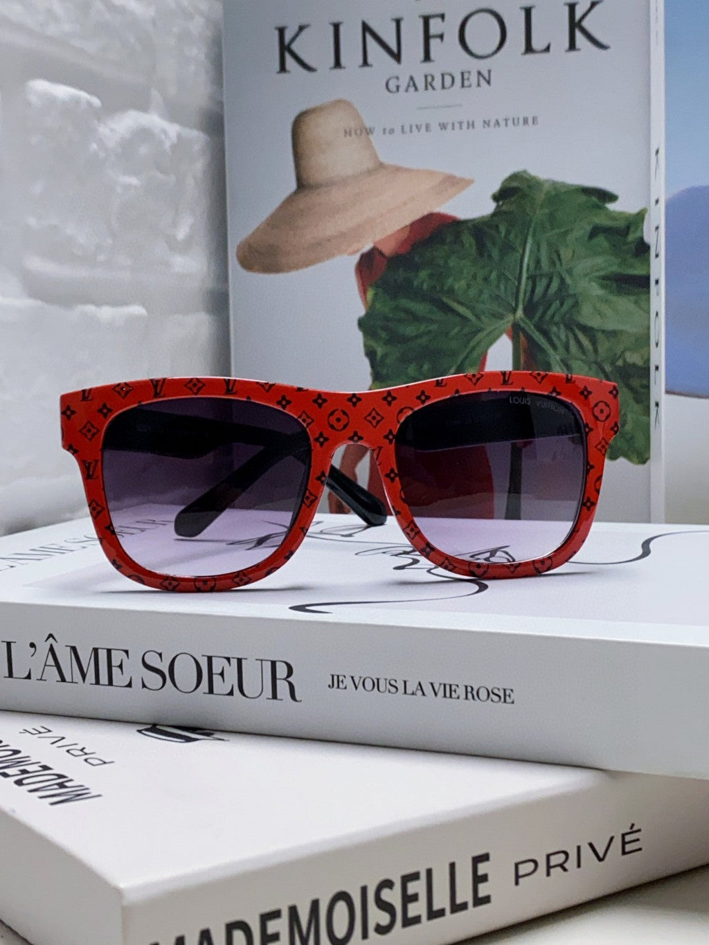LOUIS VUITTON MONOGRAM SUNGLASSES 581385 IN RED ACETATE FRAME