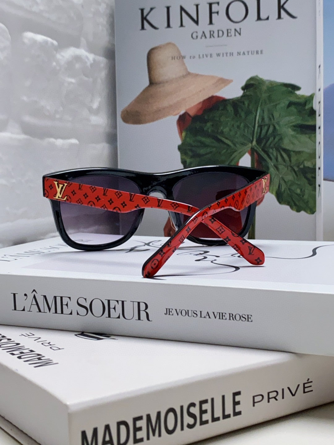 LOUIS VUITTON MONOGRAM SUNGLASSES 581385 IN RED ACETATE FRAME