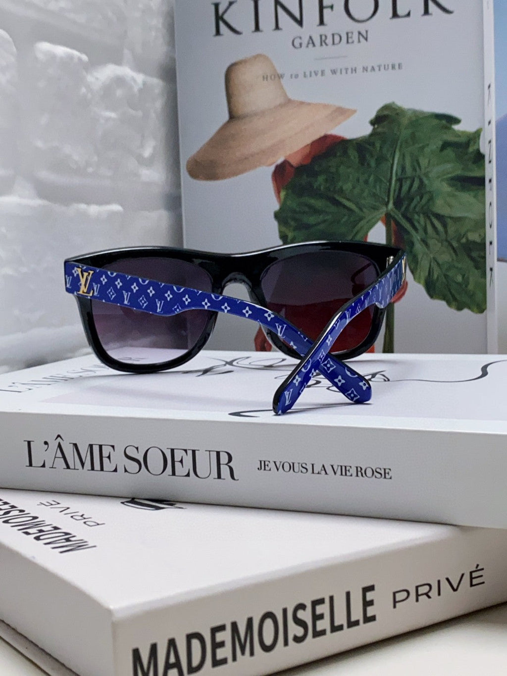 LOUIS VUITTON MONOGRAM SUNGLASSES 581385 IN BLUE ACETATE FRAME