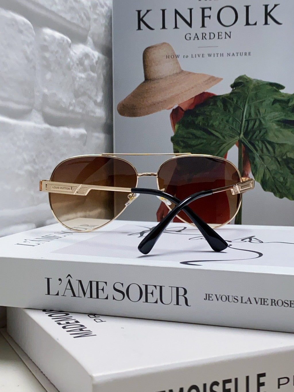 LOUIS VUITTON PILOT SUNGLASSES 581363 IN GOLD METAL BROWN SMOKE LENSES
