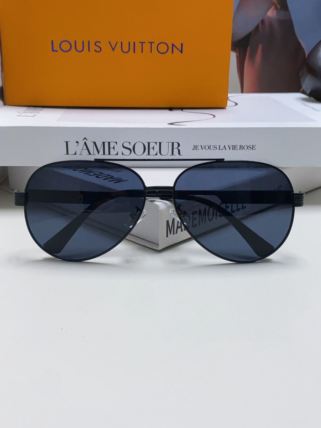 LOUIS VUITTON PILOT SUNGLASSES 581365 IN BLACK METAL