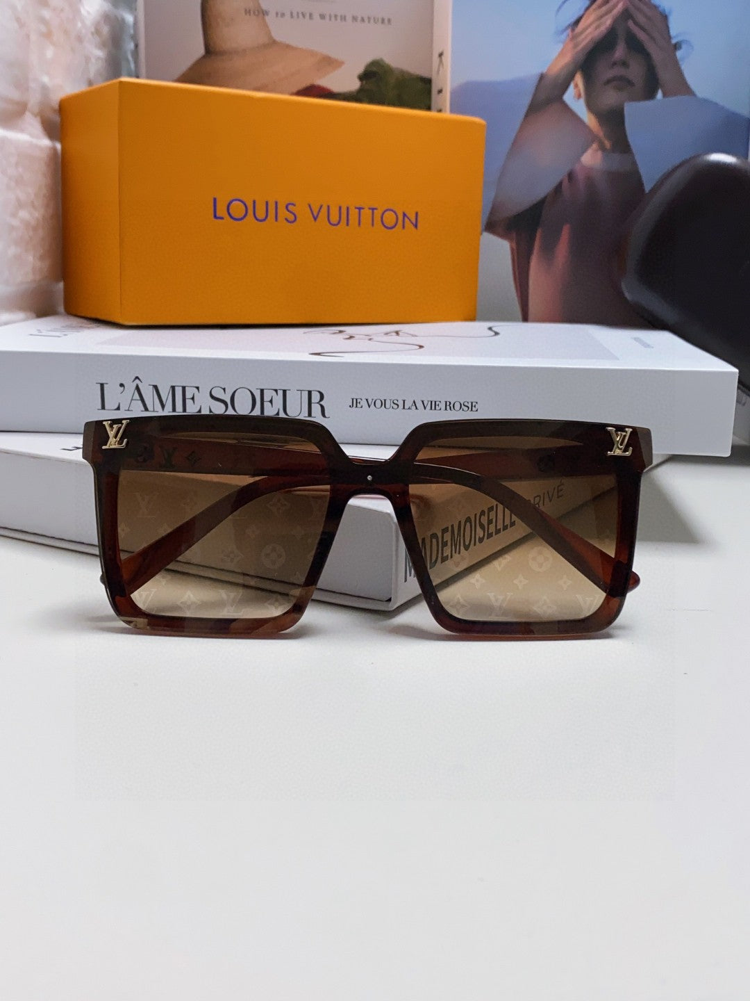 LOUIS VUITTON SQUARE SUNGLASSES 581367 IN BROWN ACETATE MONOGRAM MASK ON LENS