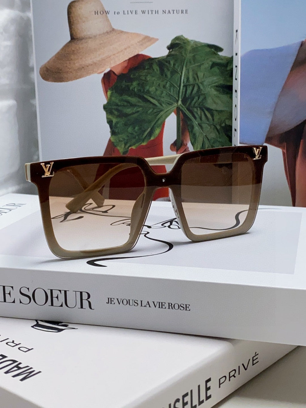 LOUIS VUITTON SQUARE SUNGLASSES 581368 IN BEIGE ACETATE