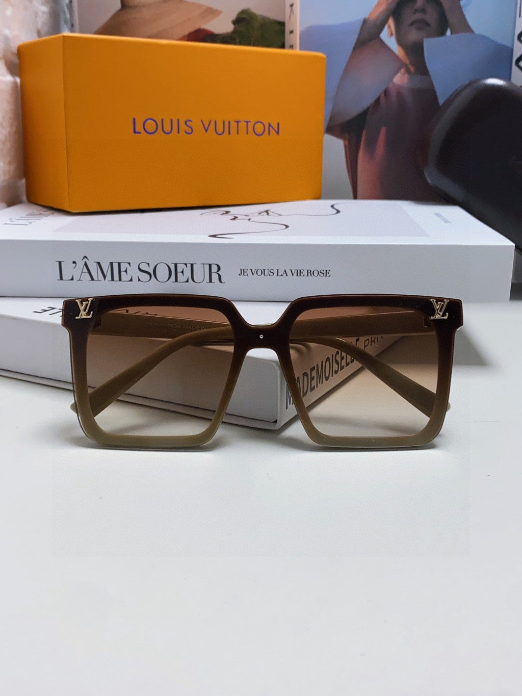 LOUIS VUITTON SQUARE SUNGLASSES 581368 IN BEIGE ACETATE