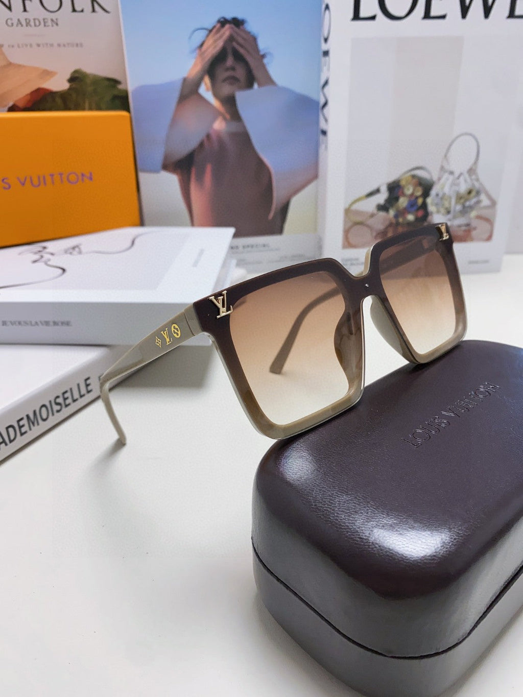 LOUIS VUITTON SQUARE SUNGLASSES 581368 IN BEIGE ACETATE