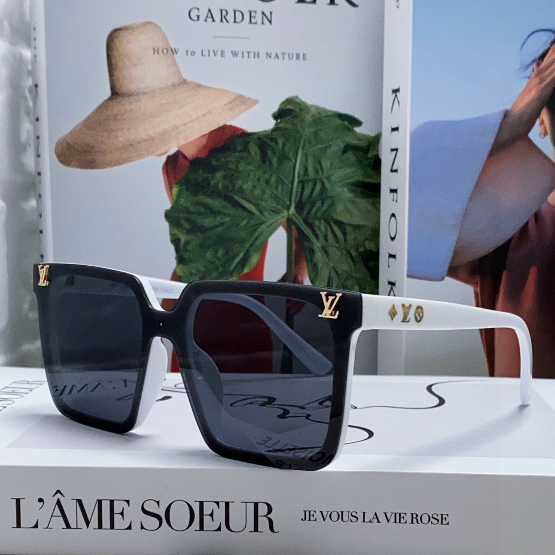 LOUIS VUITTON SQUARE SUNGLASSES 581369 IN WHITE ACETATE