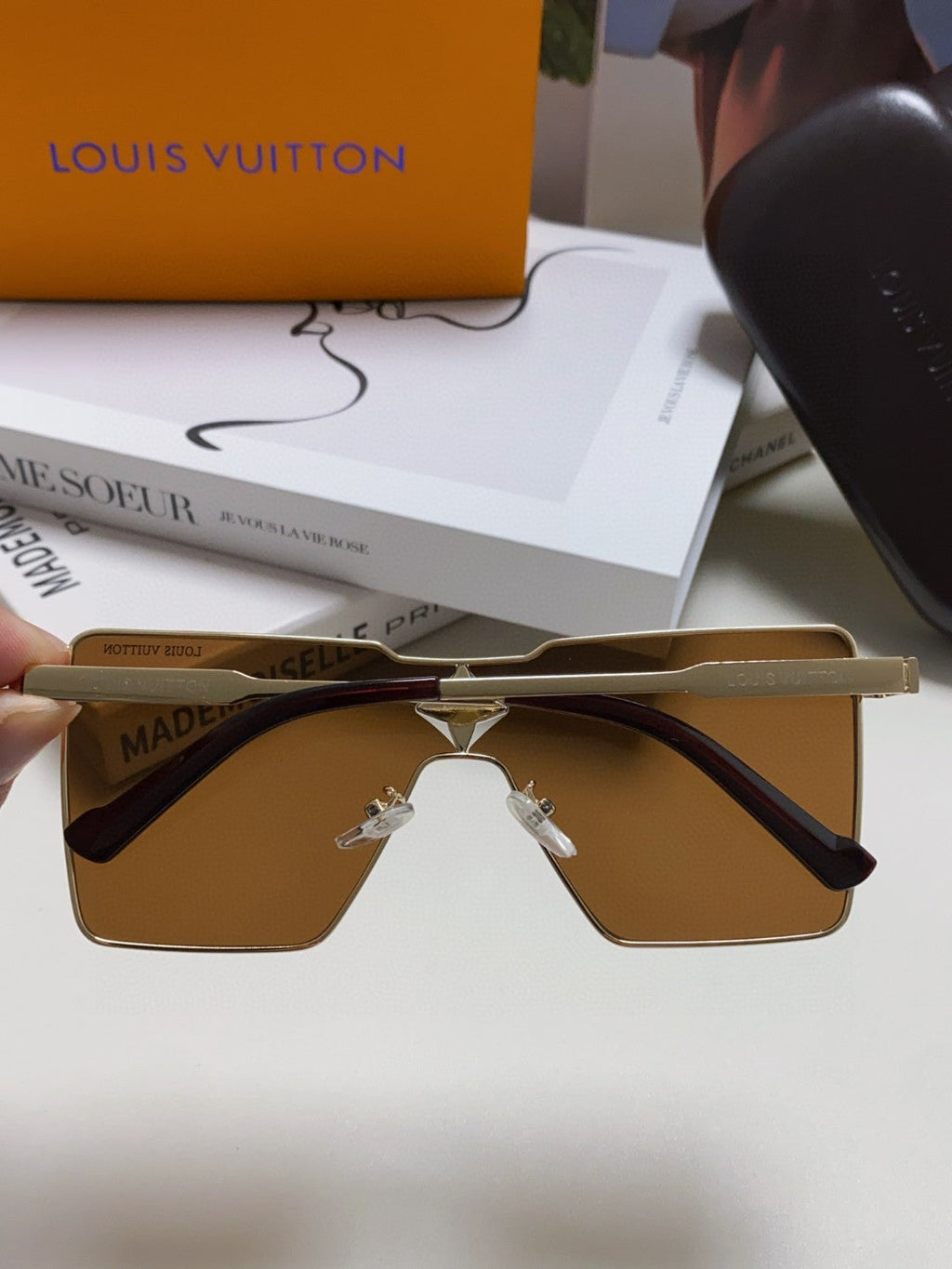 LOUIS VUITTON CYCLONE SUNGLASSES 581374 IN GOLD METAL BRWON LENSES