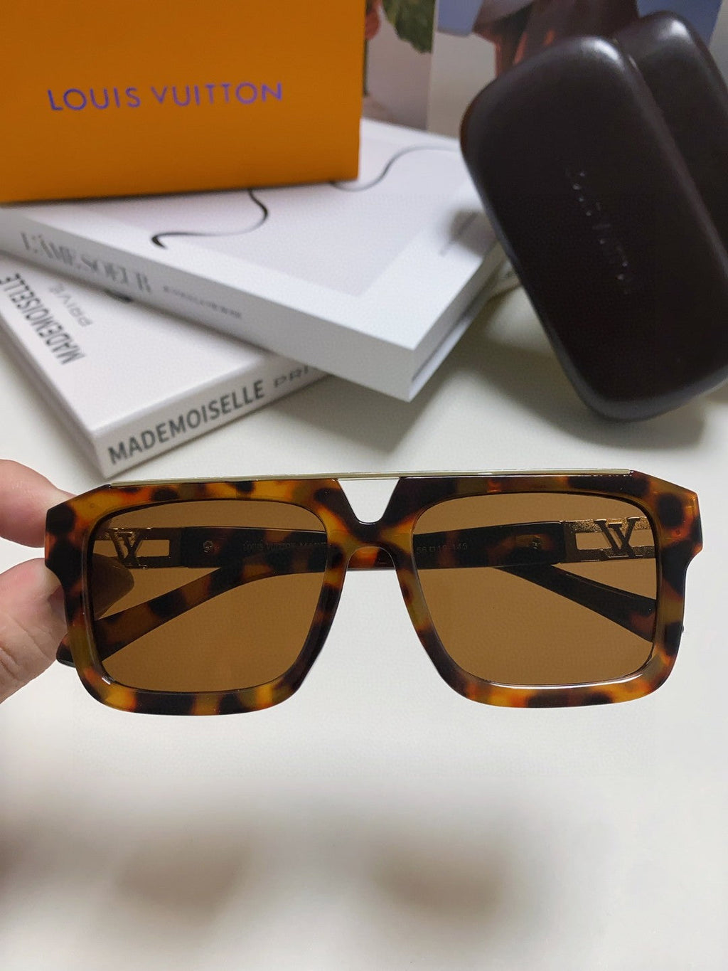 LOUIS VUITTON MASCOT PILOT SQUARE SUNGLASSES 581376 IN HAVANA ACETATE GOLD METAL