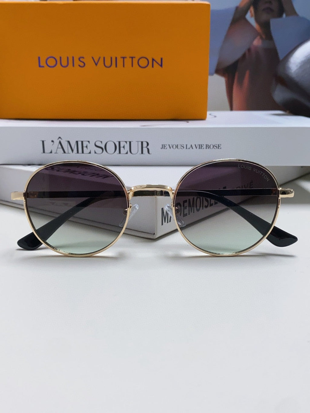 LOUIS VUITTON SIGNATURE ROUND SUNGLASSES 581381 IN GOLD METAL GREY SMOKE LENSES