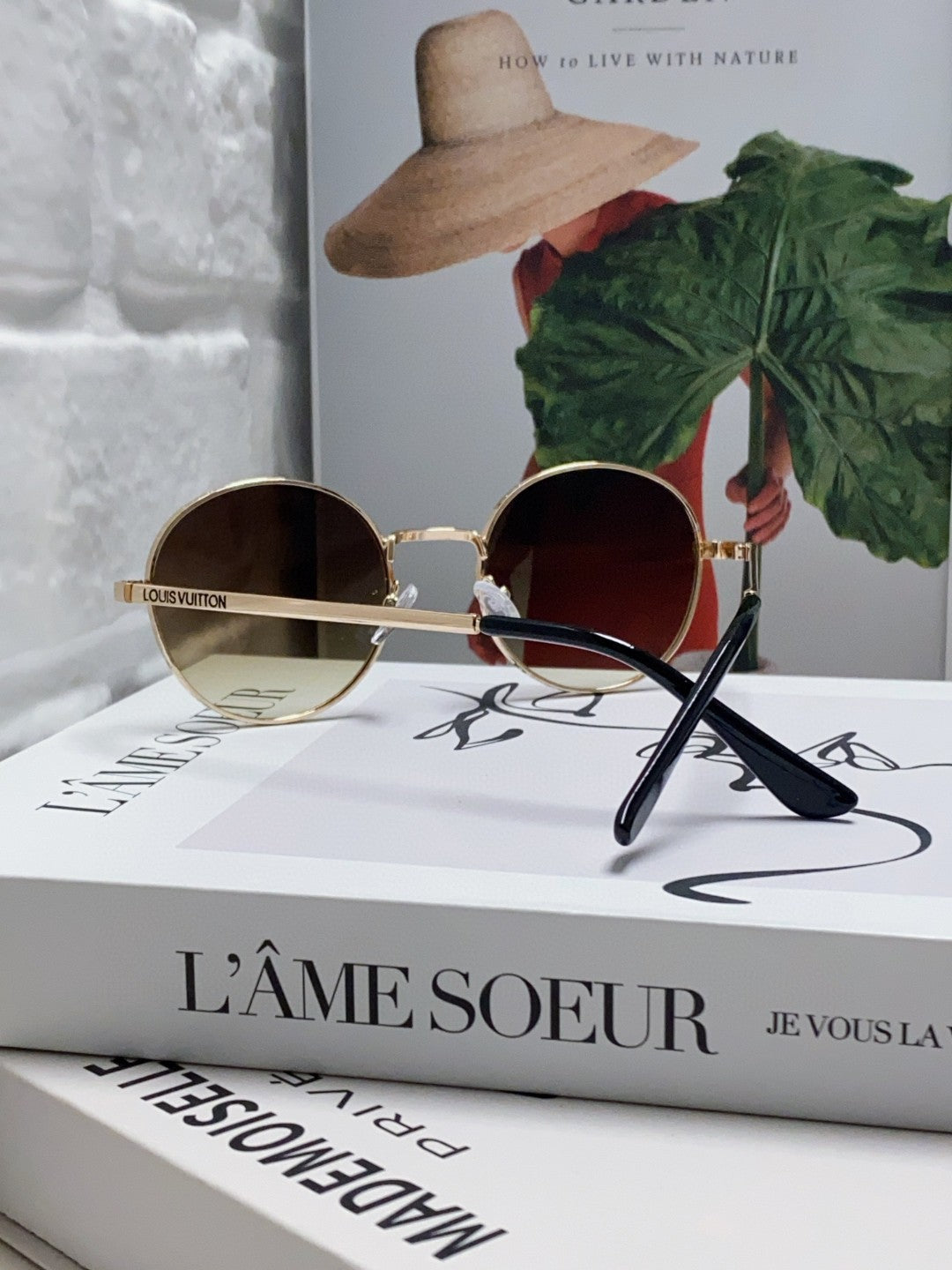 LOUIS VUITTON SIGNATURE ROUND SUNGLASSES 581382 IN GOLD METAL BROWN SMOKE LENSES