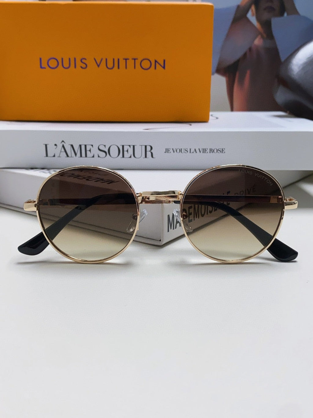 LOUIS VUITTON SIGNATURE ROUND SUNGLASSES 581382 IN GOLD METAL BROWN SMOKE LENSES