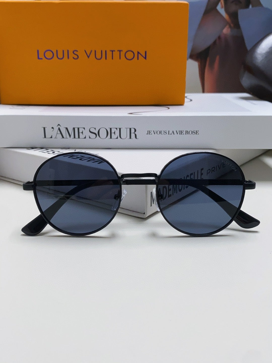 LOUIS VUITTON SIGNATURE ROUND SUNGLASSES 581383 IN BLACK METAL