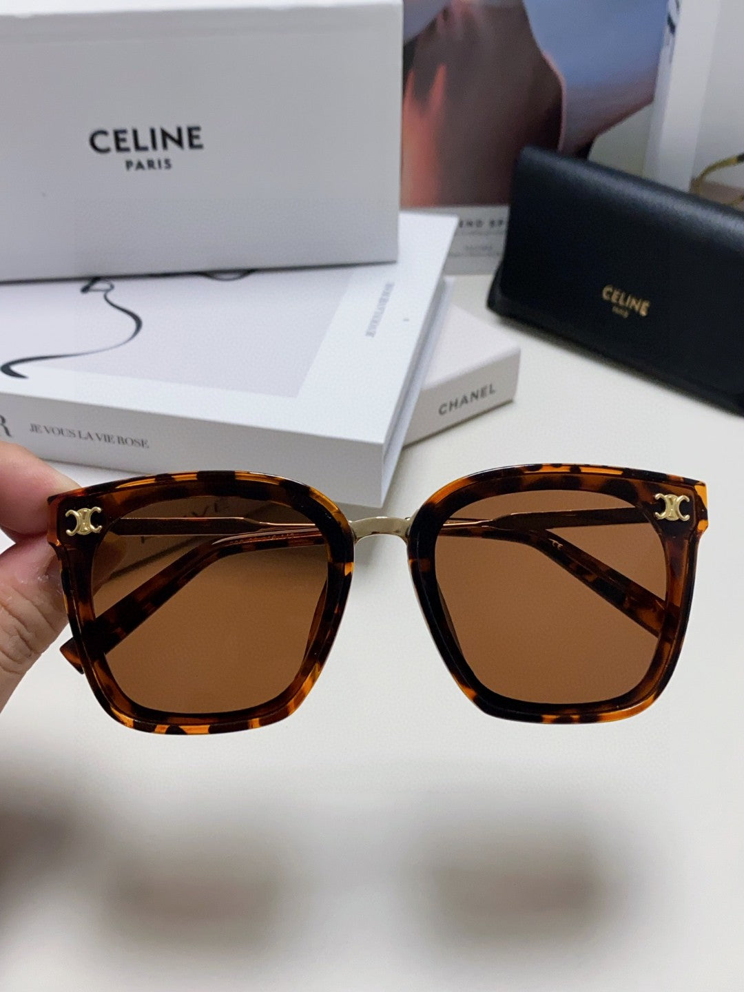 CELINE TRIOMPHE SUNGLASSES 548590 IN HAVANA ACETATE