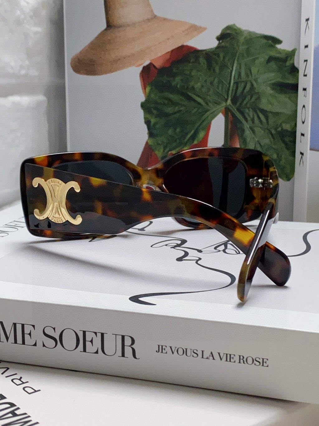 CELINE TRIOMPHE SUNGLASSES 548600 IN DARK HAVANA ACETATE