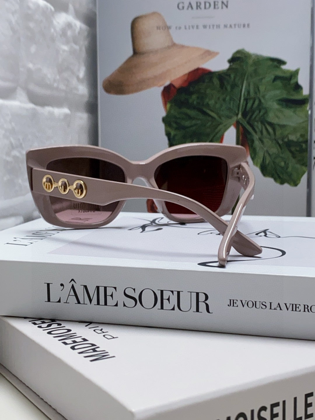 MIU MIU LOGO CAT EYE SUNGLASSES 513003 IN NUDE ACETATE