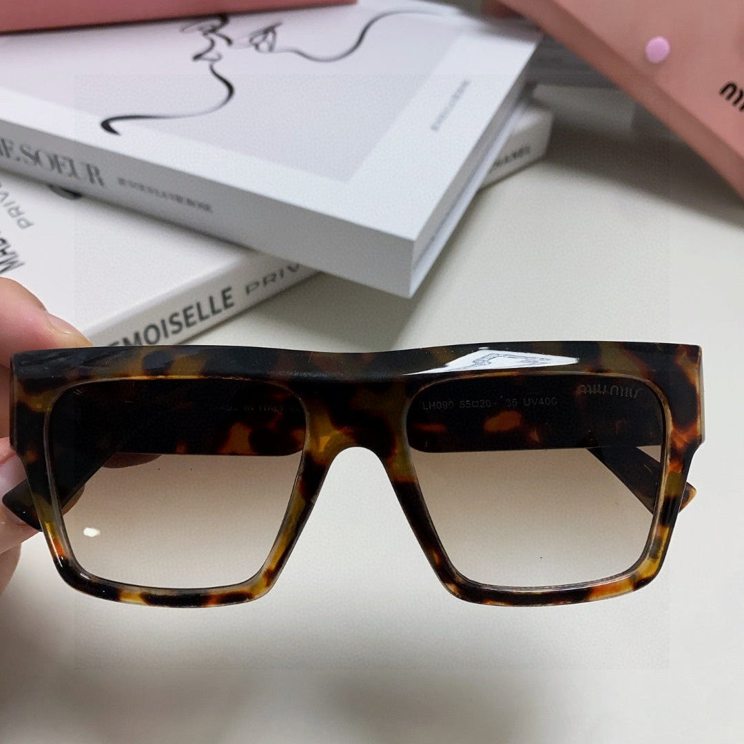 MIU MIU RUNWAY SQUARE SUNGLASSES 513009 IN HAVANA ACETATE