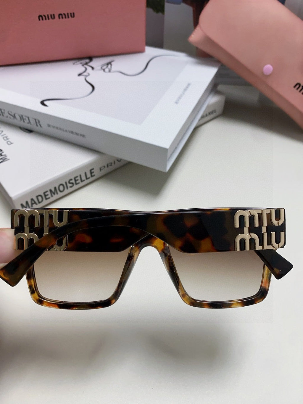 MIU MIU RUNWAY SQUARE SUNGLASSES 513009 IN HAVANA ACETATE