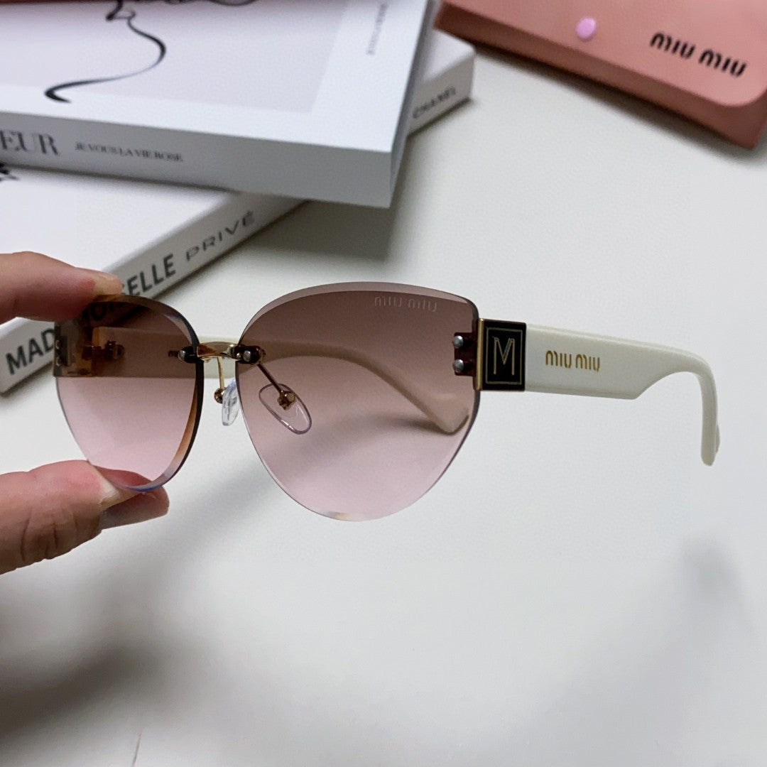 MIU MIU LOGO SUNGLASSES 513011 IN WHITE ACETATE