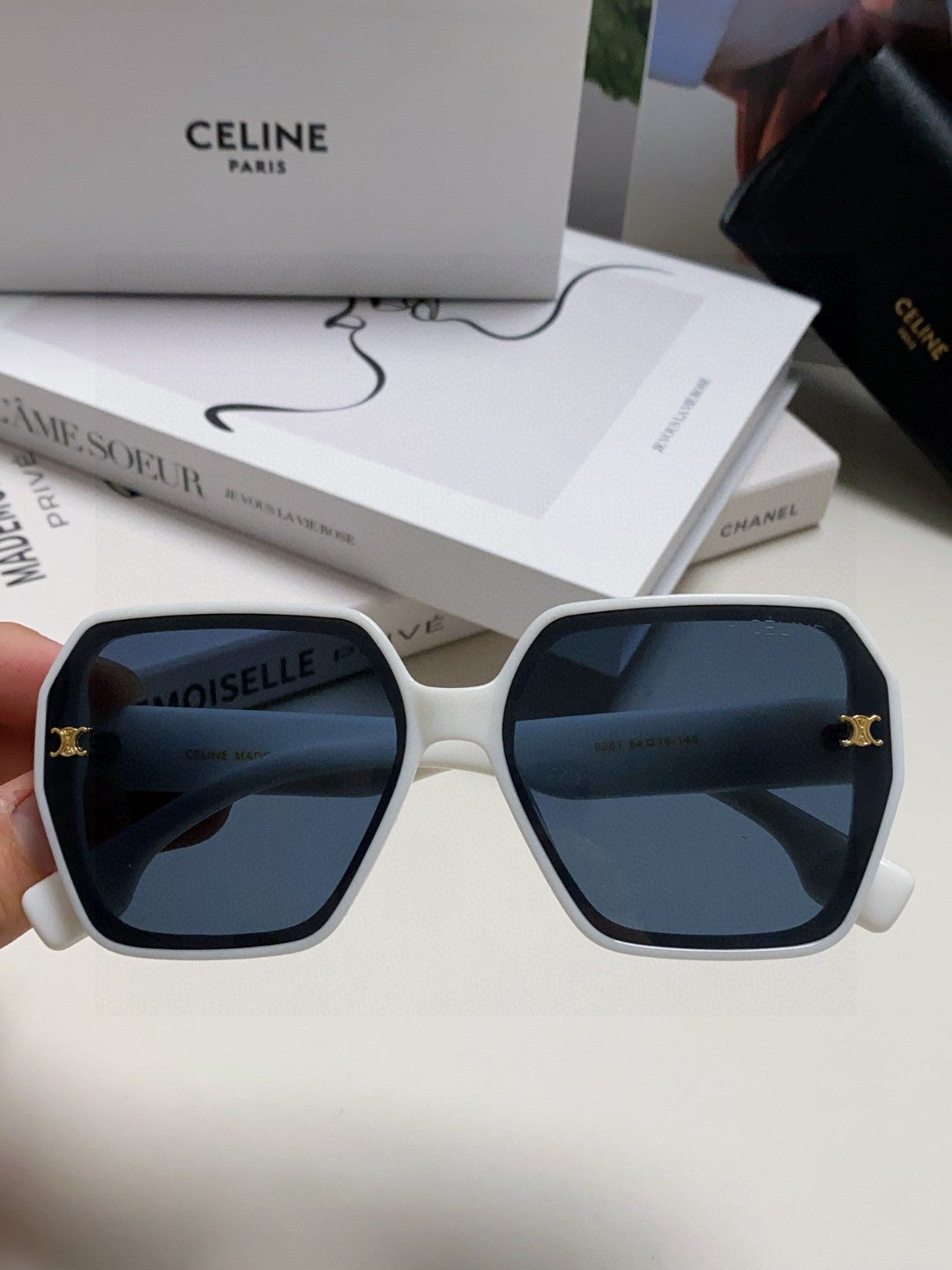 CELINE TRIOMPHE SUNGLASSES 552771 IN WHITE ACETATE