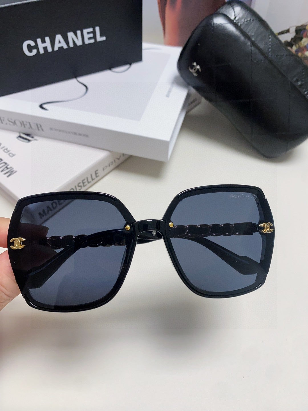 CHANEL SQUARE SUNGLASSES 632876 IN BLACK ACETATE