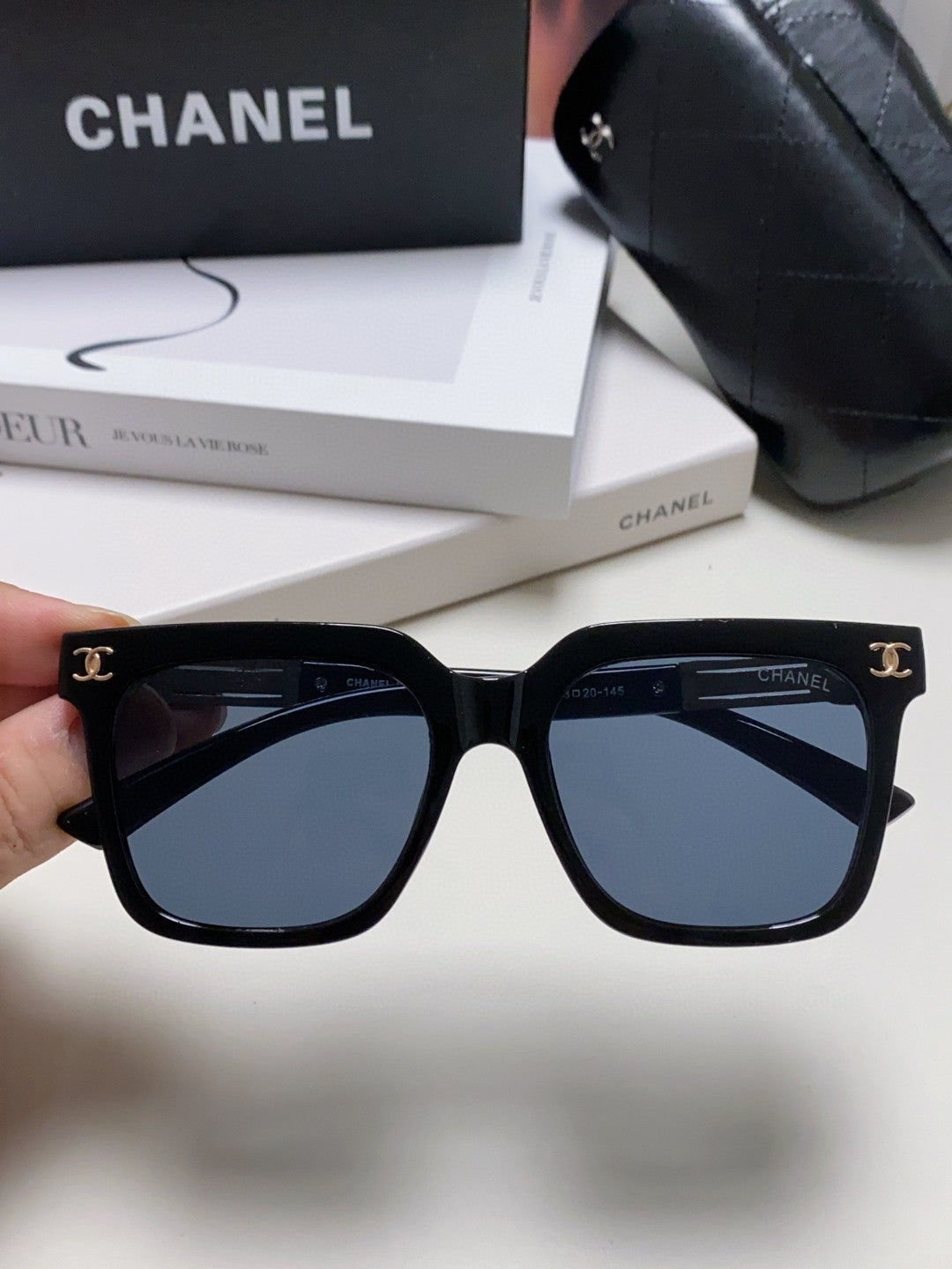 CHANEL SQUARE SUNGLASSES 632880 IN BLACK ACETATE