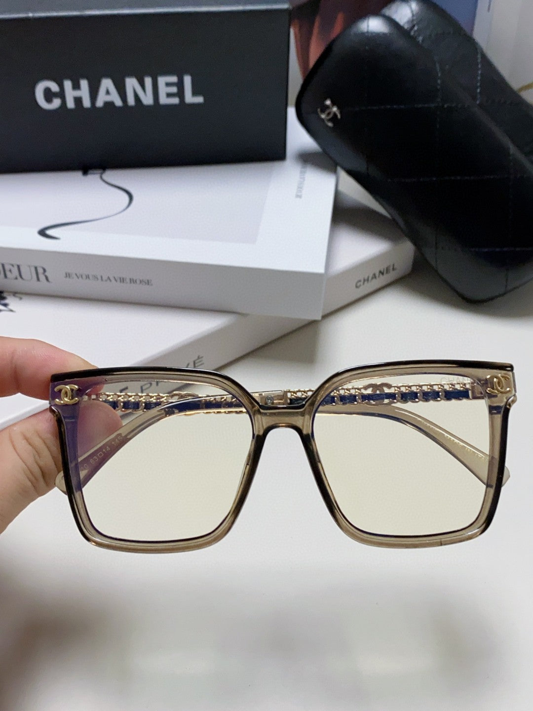 CHANEL SQUARE SUNGLASSES 632881 IN GRAY CLEAR ACETATE