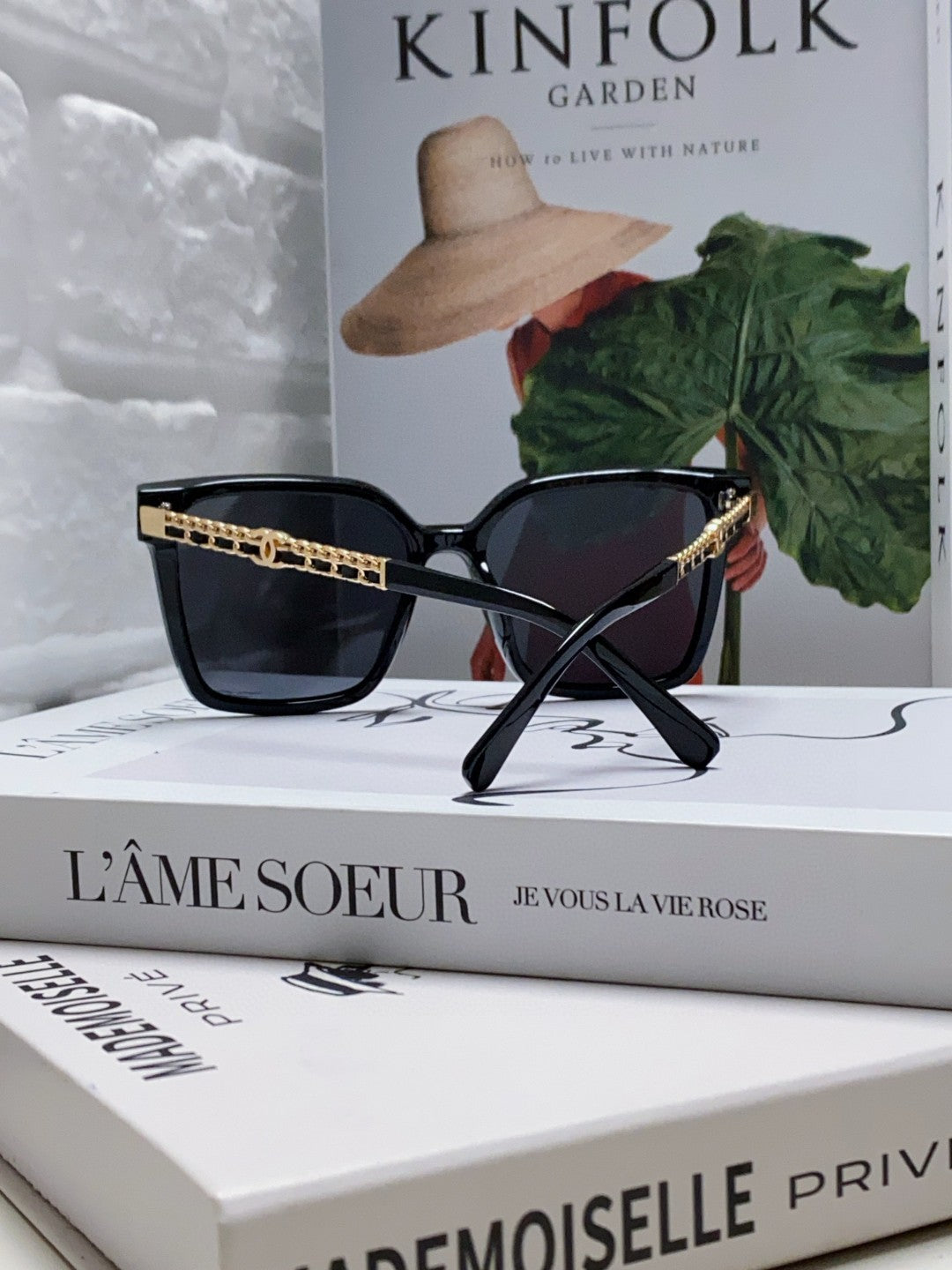 CHANEL SQUARE SUNGLASSES 632886 IN BLACK ACETATE METAL FRAME EMBOSSED LOGO