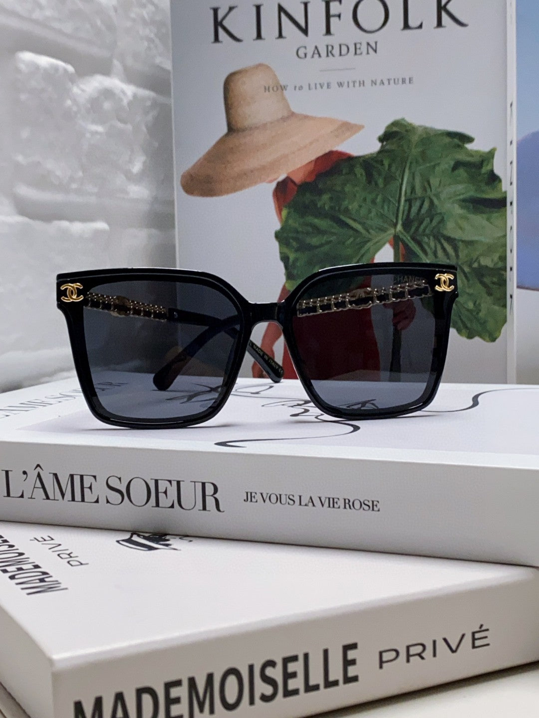 CHANEL SQUARE SUNGLASSES 632886 IN BLACK ACETATE METAL FRAME EMBOSSED LOGO