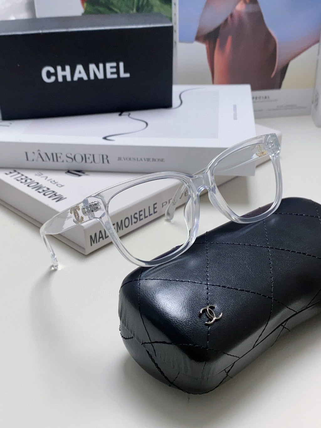 CHANEL SQUARE SUNGLASSES 632887 IN CLEAR ACETATE
