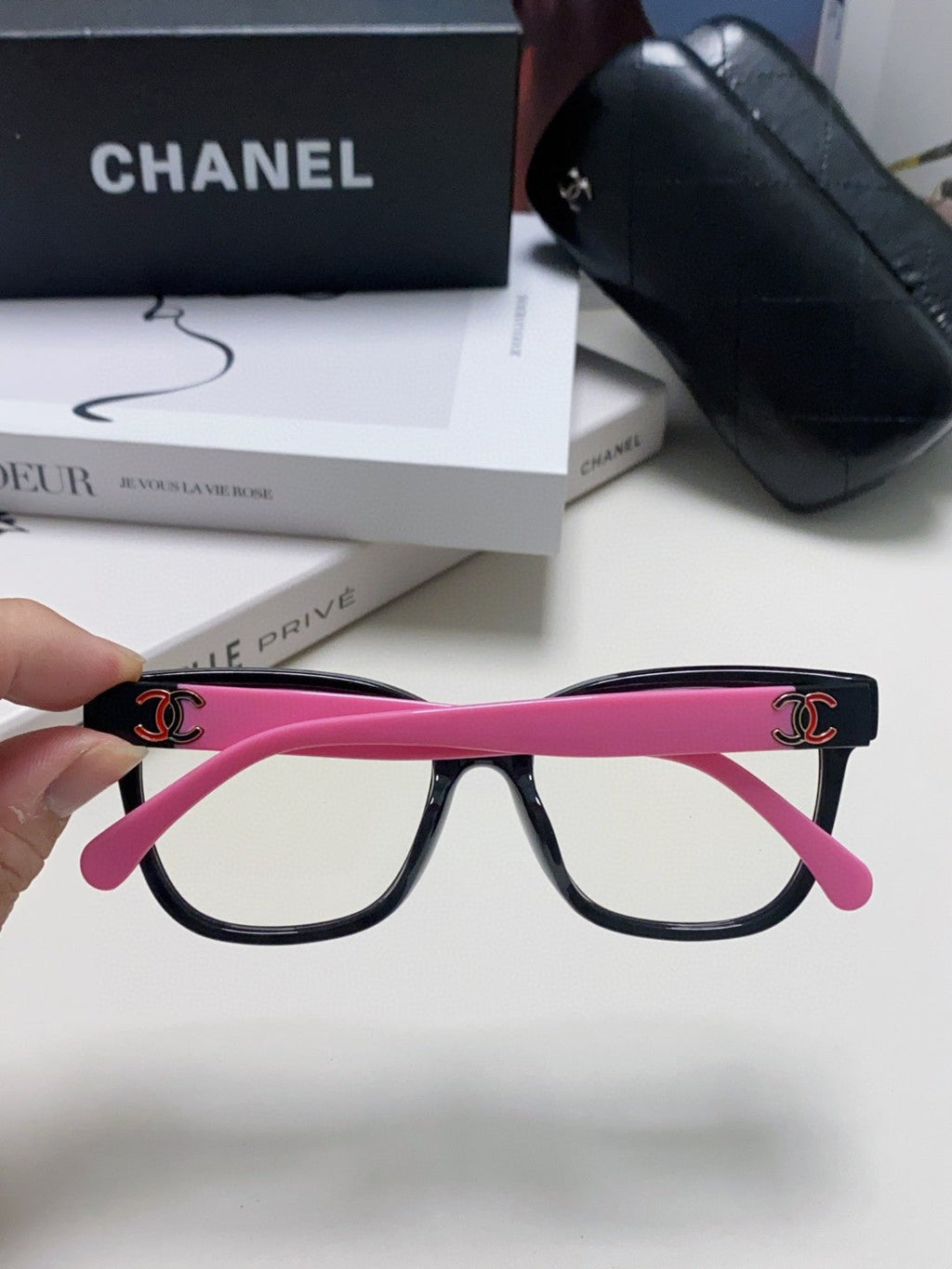 CHANEL SQUARE SUNGLASSES 632888 IN BLACK AND PINK ACETATE