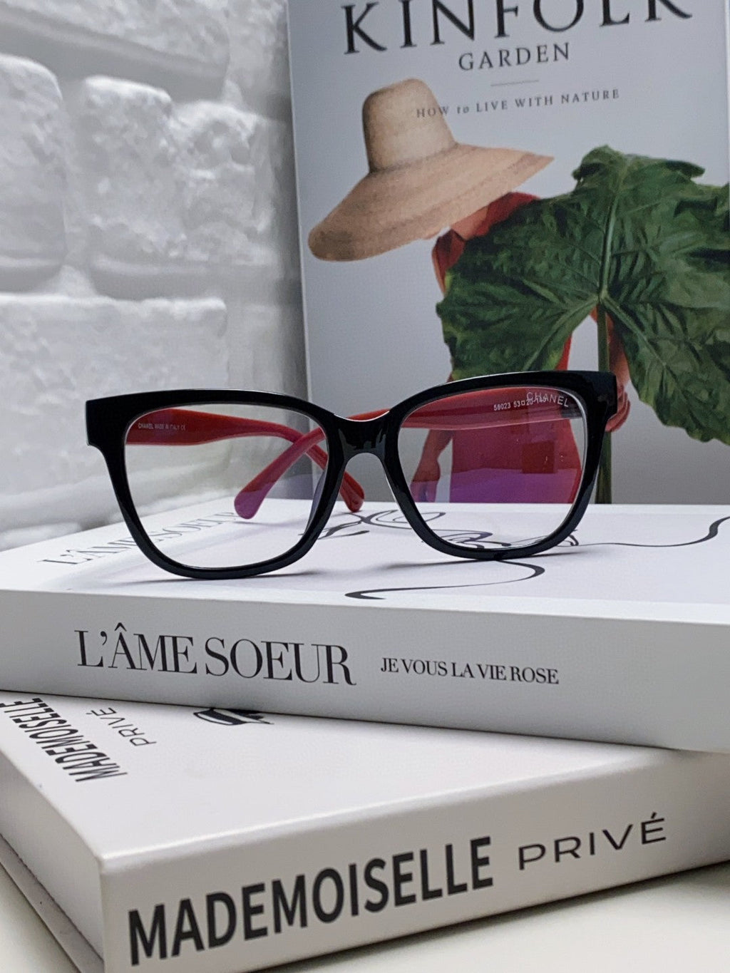 CHANEL SQUARE SUNGLASSES 632889 IN BLACK AND RED ACETATE