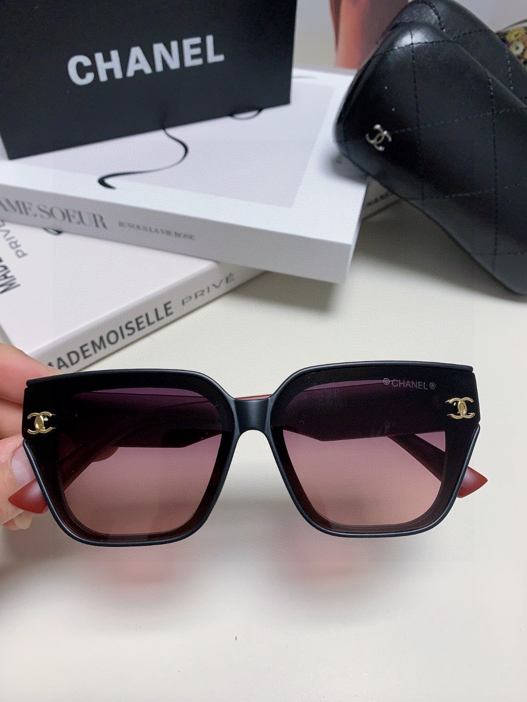 CHANEL SQUARE SUNGLASSES 632894 IN RED ACETATE