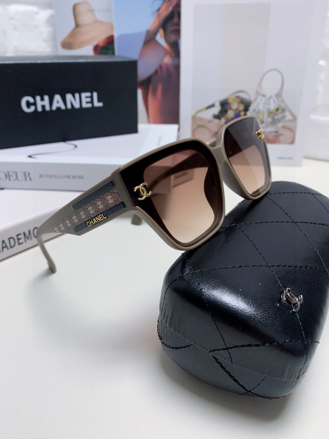 CHANEL SQUARE SUNGLASSES 632896 IN BROWN ACETATE