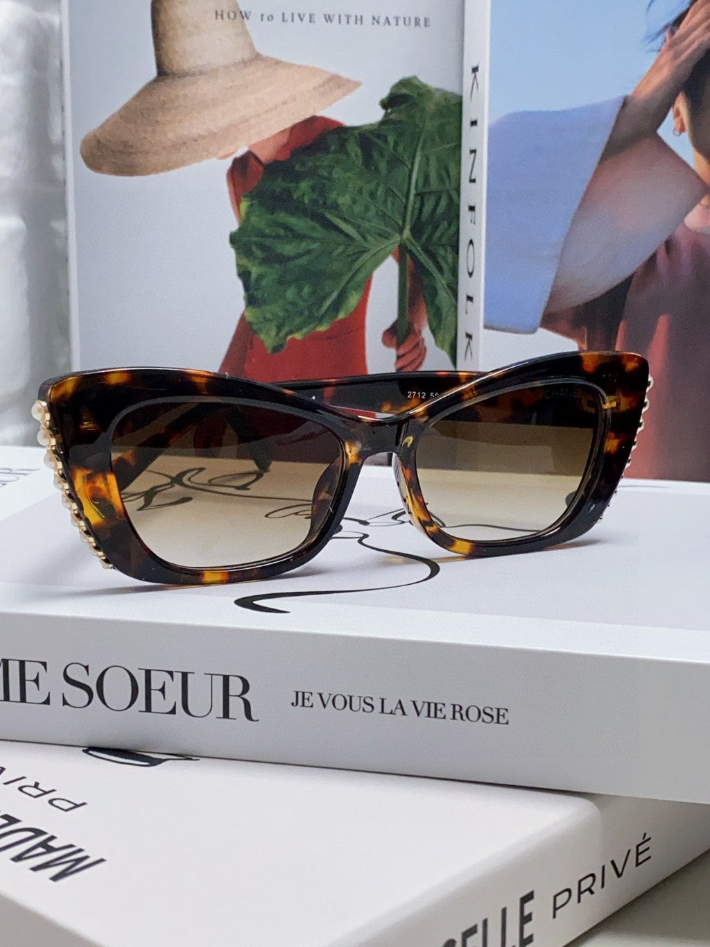 CHANEL CAT EYE SUNGLASSES 632699 IN HAVANA ACETATE EMBOSSED PEARL