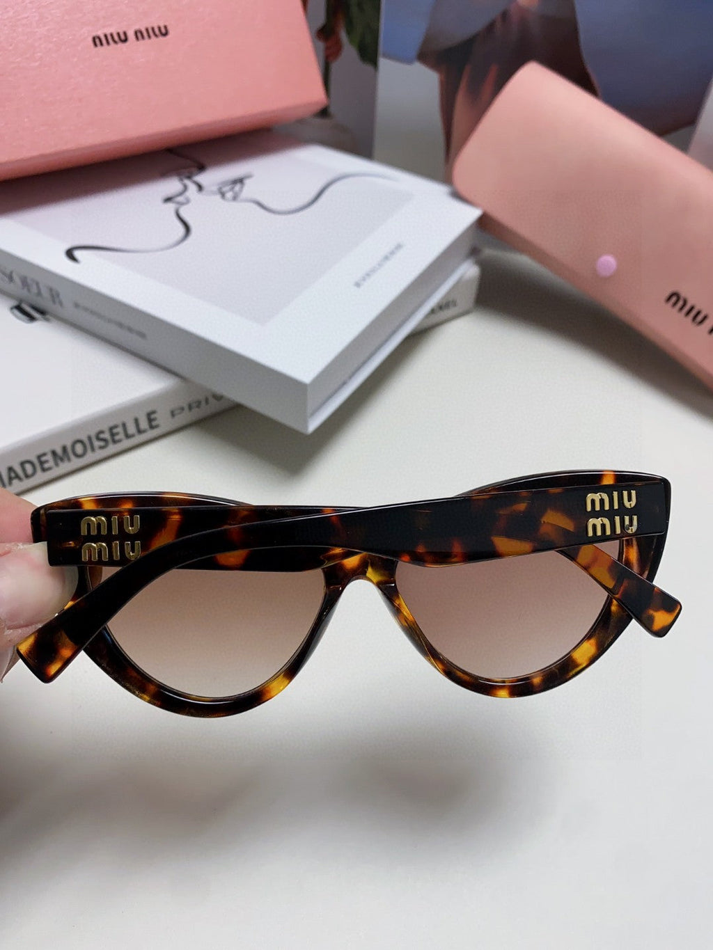 MIU MIU GLIMPSE CAT EYE SUNGLASSES 555885 IN HAVANA ACETATE
