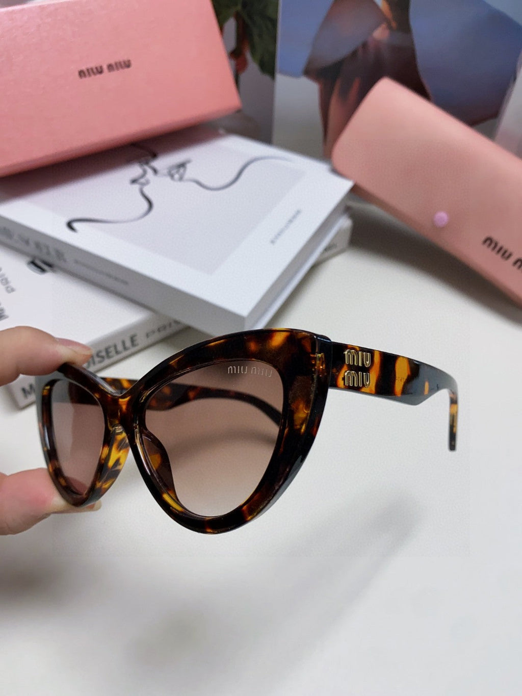 MIU MIU GLIMPSE CAT EYE SUNGLASSES 555885 IN HAVANA ACETATE