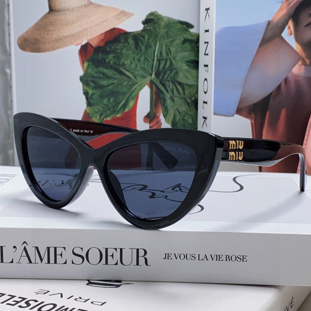 MIU MIU GLIMPSE CAT EYE SUNGLASSES 555886 IN BLACK ACETATE