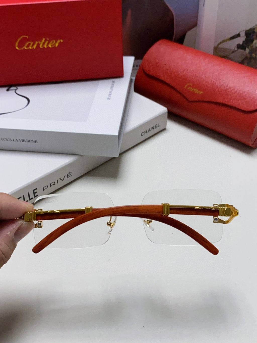 CARTIER PANTHÈRE RECTANGULAR FRAME SUNGLASSES 555891 IN METAL AND WOODEN