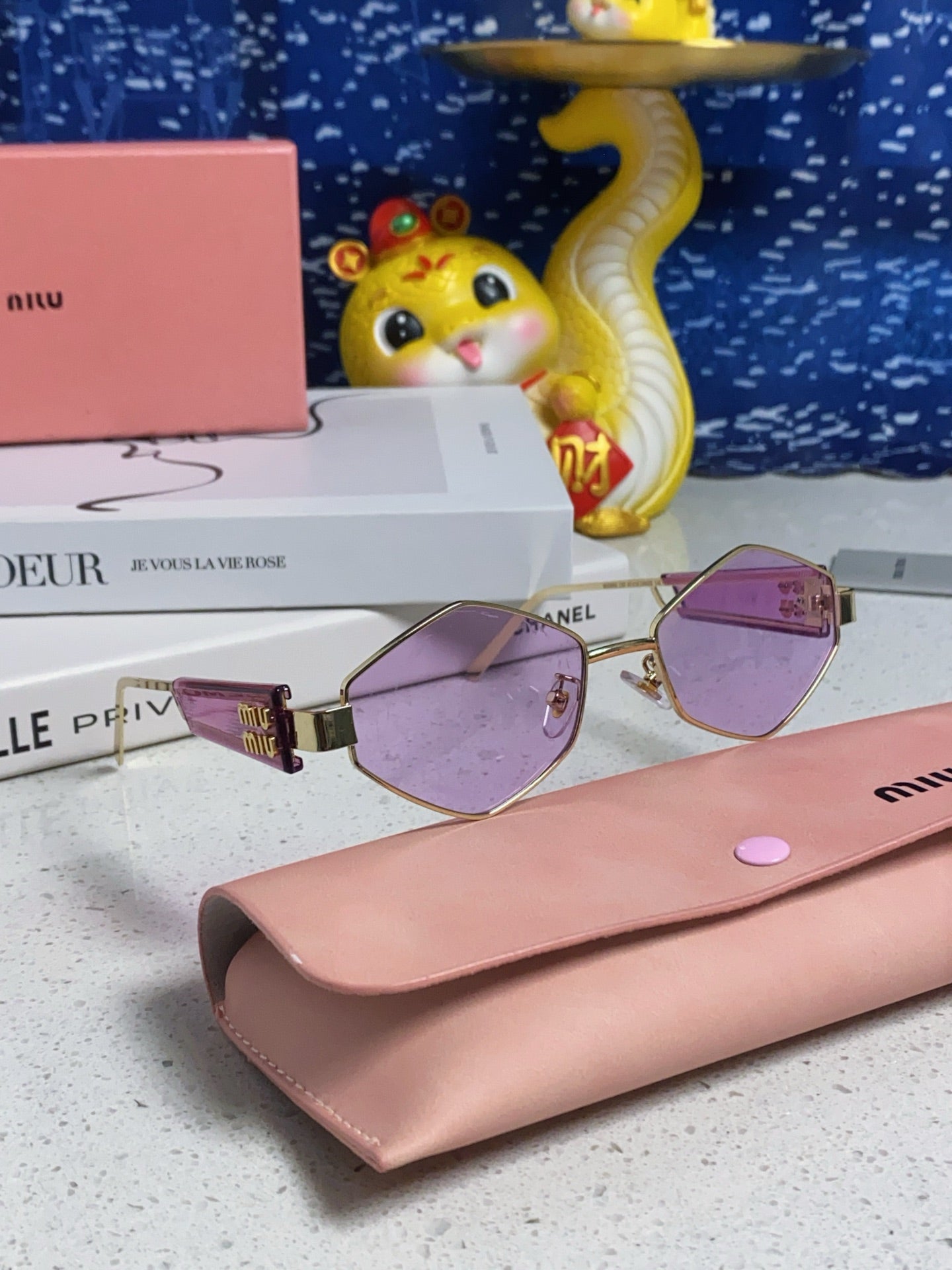 MIU MIU LOGO SUNGLASSES 560863 IN PURPLE CLEAR ACETATE GOLD METAL