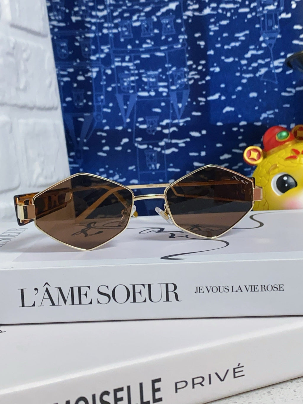 MIU MIU LOGO SUNGLASSES 560865 IN HAVANA ACETATE GOLD METAL BROWN LENS