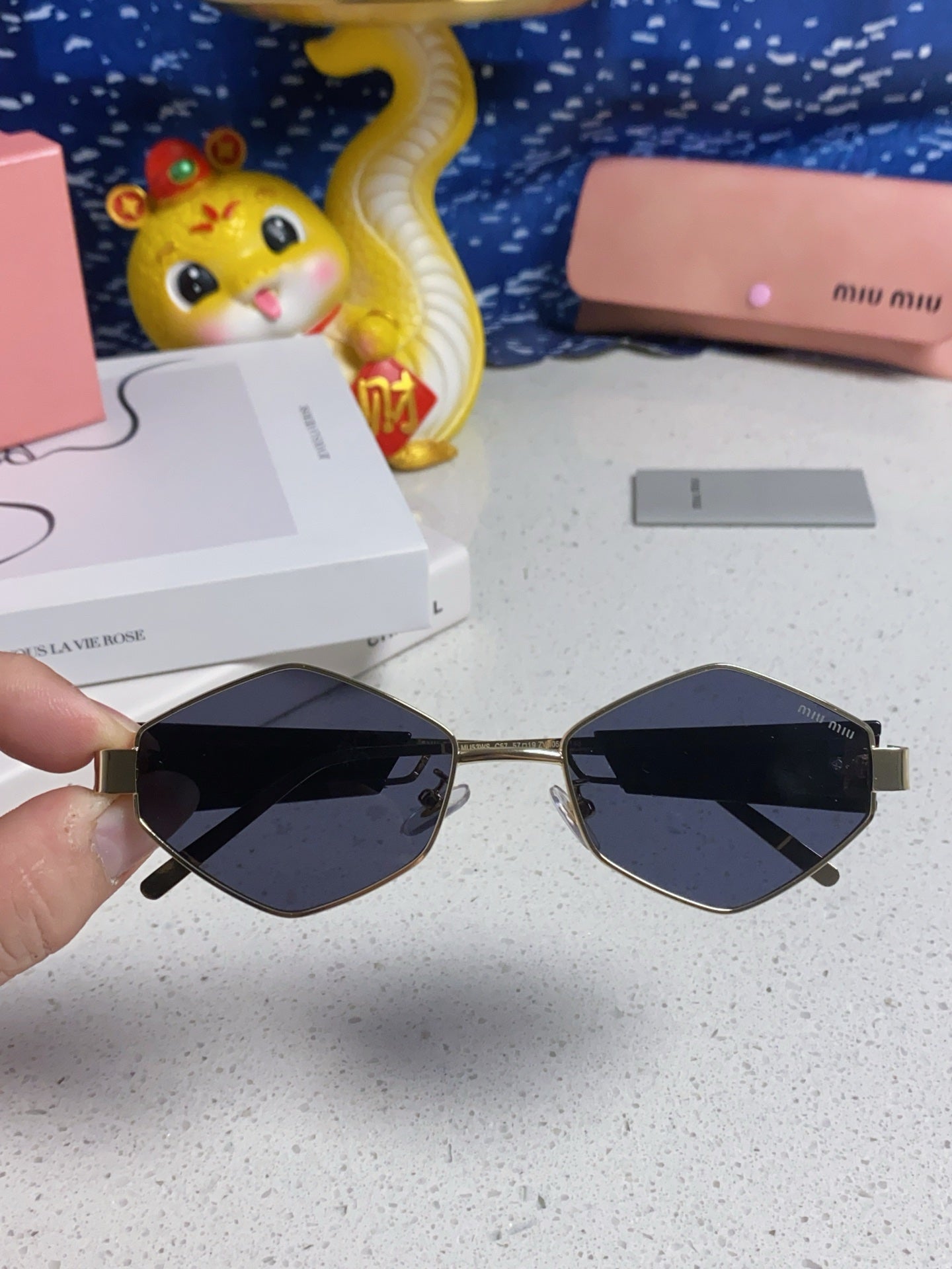 MIU MIU LOGO SUNGLASSES 560866 IN GOLD METAL BLACK LENS