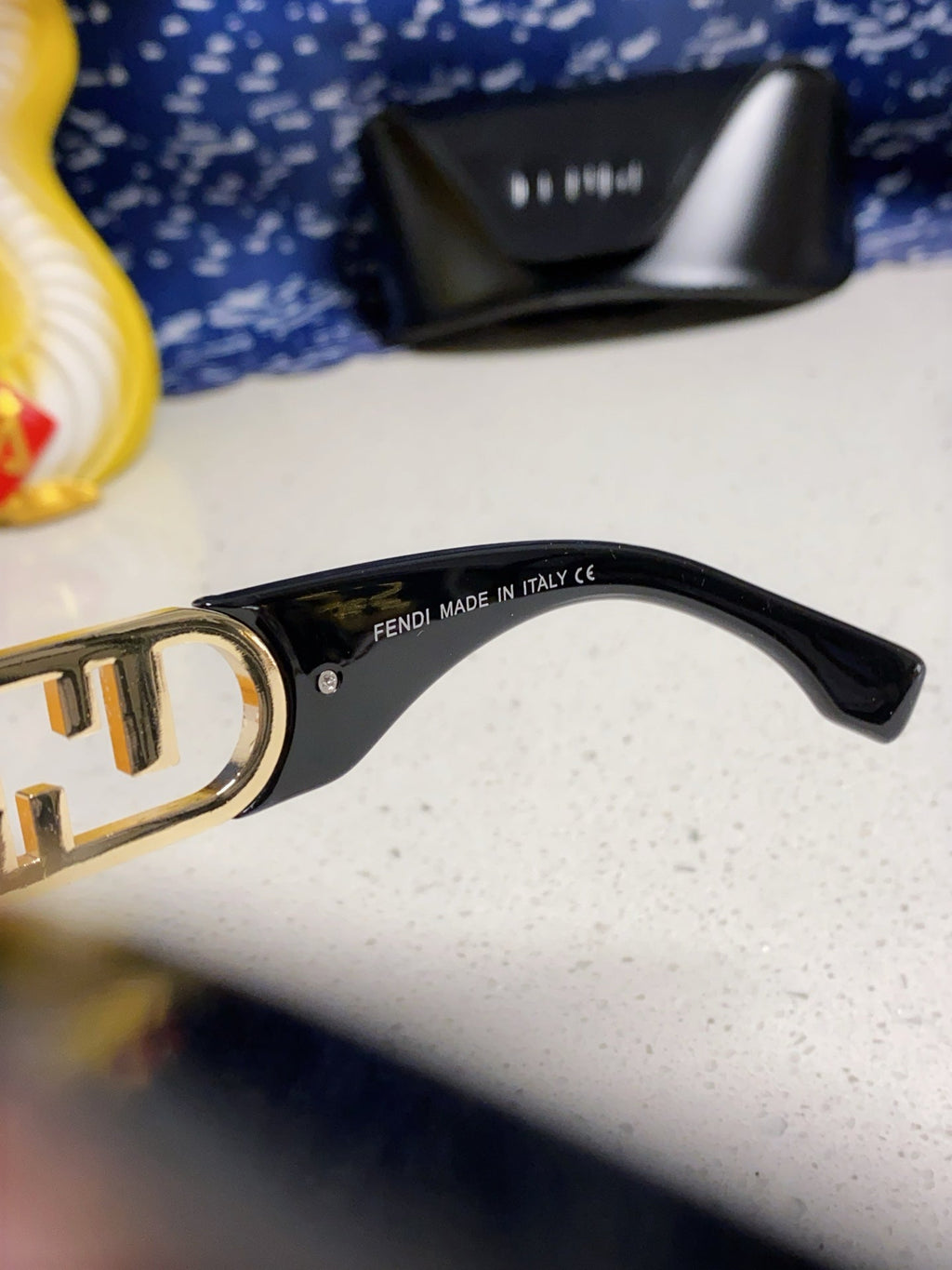 FENDI OVERSIZES FF DIAMONDS SQUARE SUNGLASSES 563315 IN ACETATE